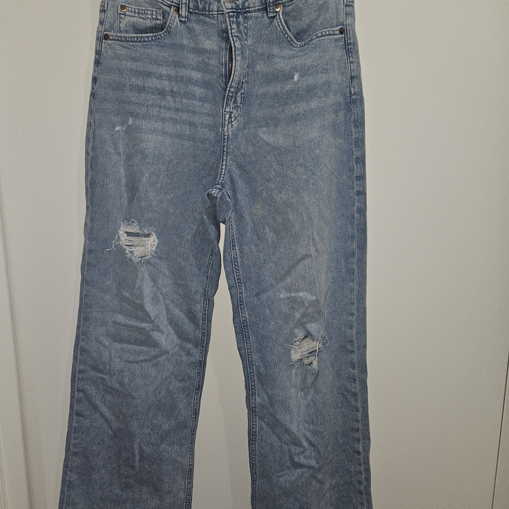 H&M Light Blue High-Rise Distressed Women's Jeans